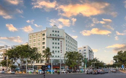 三亚新兴海景大酒店(第一市场店)