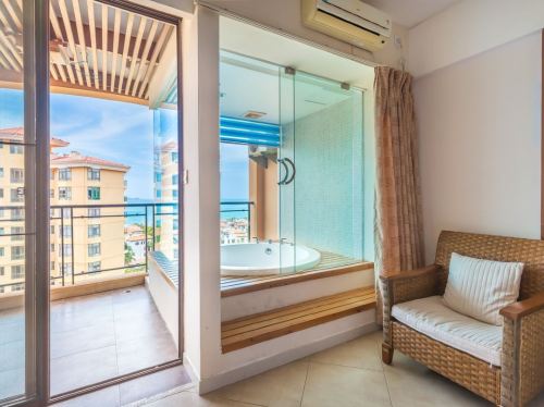 Where to Stay in Sanya: 三亚帕尔美纳国际度假公寓(三亚湾店) Hotel Guide (2026)