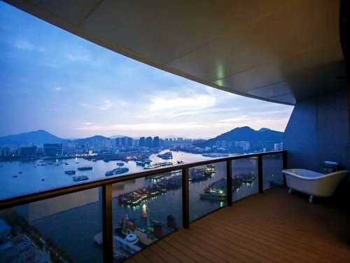 三亚湾凤凰岛海之恋海景度假酒店
