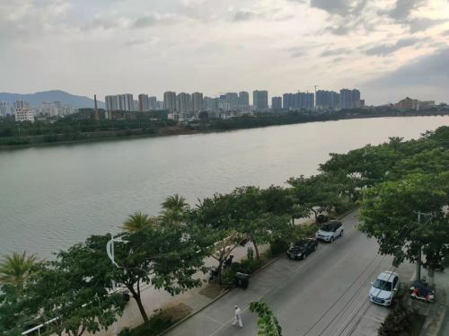 崖州古城丰远旅租