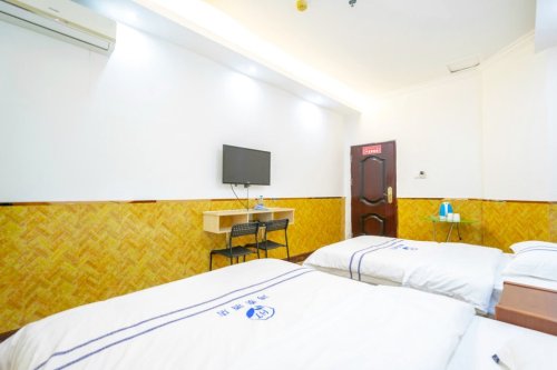 Where to Stay in Haikou: 鸿泰宾馆(秀英店) Hotel Guide (2026)