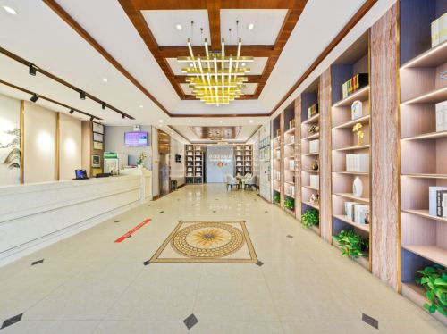 宏都精品酒店(万宁高铁站大鲨鱼酒吧店)