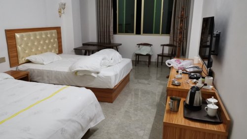 龙门丽湖宾馆