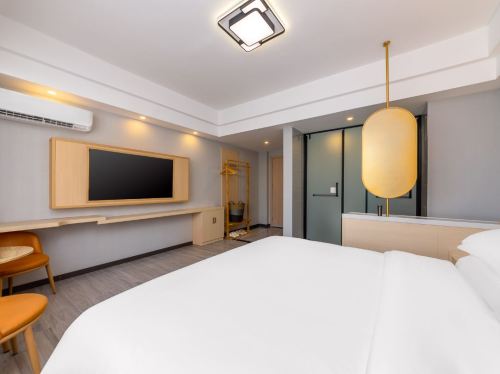 逸米酒店(滨江路海南工商学院店)