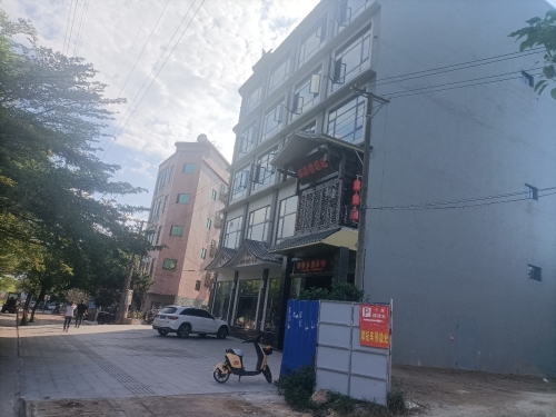 桃花香酒店