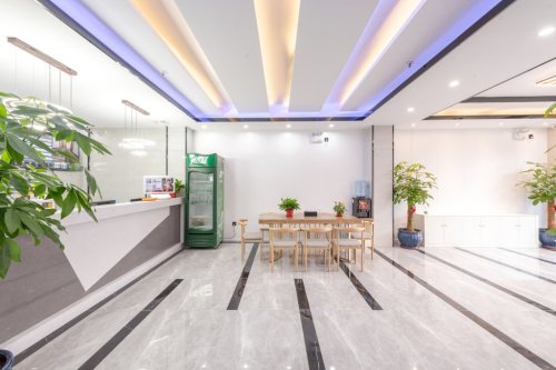 OYO嘉一点商务酒店(海南省博物馆近滨江路店)