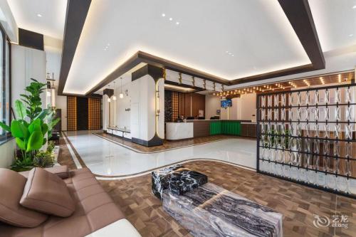 潮漫酒店(海口府城五公祠高登东街滨江路店)