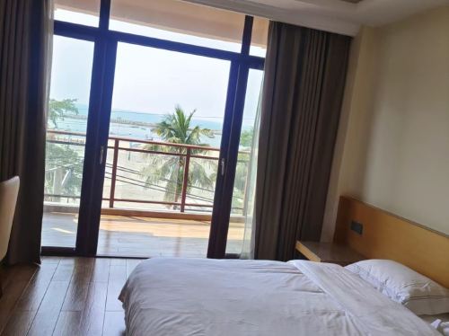 乐东莺歌海拾光旅租