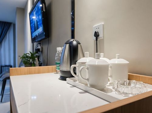 冠达商务酒店(海南工商学院店)