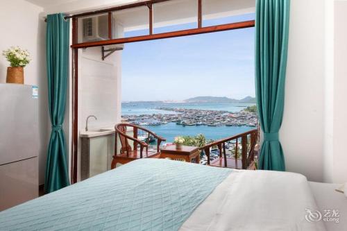 陵水南湾观景旅租公寓(新村镇疍家渔排店)