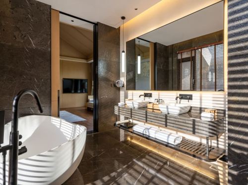 Where to Stay in Baoting: 神玉岛玉酒店 Hotel Guide (2026)