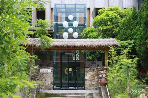 探秘学而山房民宿(琼中黎母山森林公园店)——琼中黎族苗族自治县最值得打卡的目的地（202606161914）