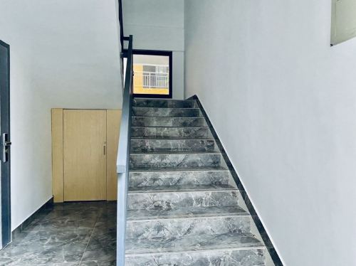 海妹子公寓(森海路分店)