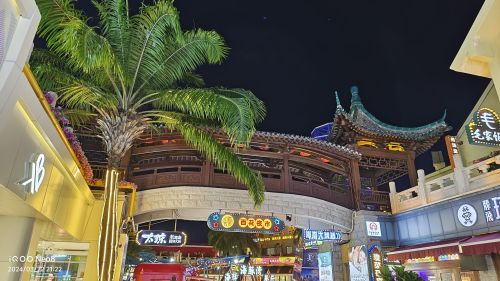 三亚攻略｜来三亚别只知道打卡——百花谷时尚休闲广场的宝藏玩法