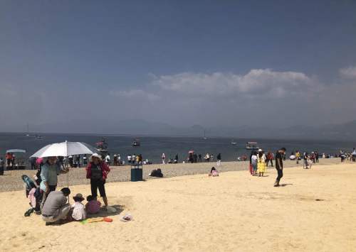 三亚月牙湾到底值不值得去？2026年旅行体验报告