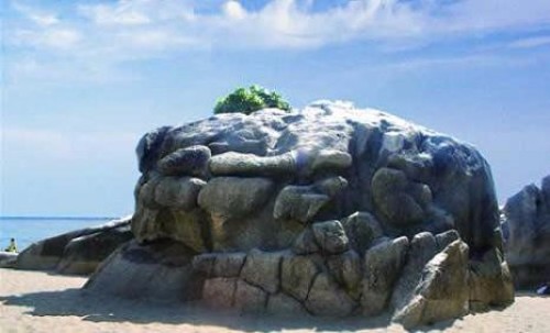 天涯海角游览区-进步石