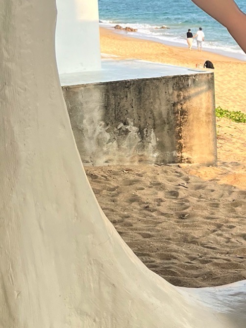 踏浪亭
