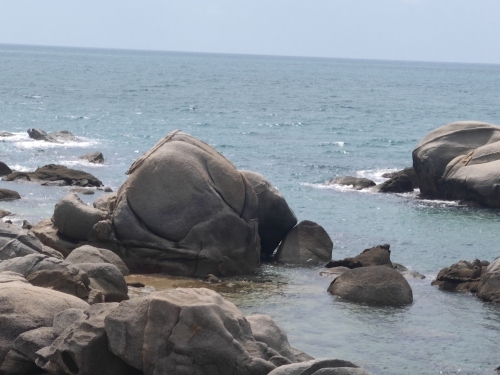南山大小洞天旅游区-仙桃石