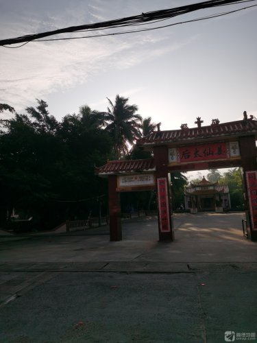 万宁森屿海·Sensea民宿(万宁神州半岛环岛旅游公路店)周边游推荐：这些地方也值得一去