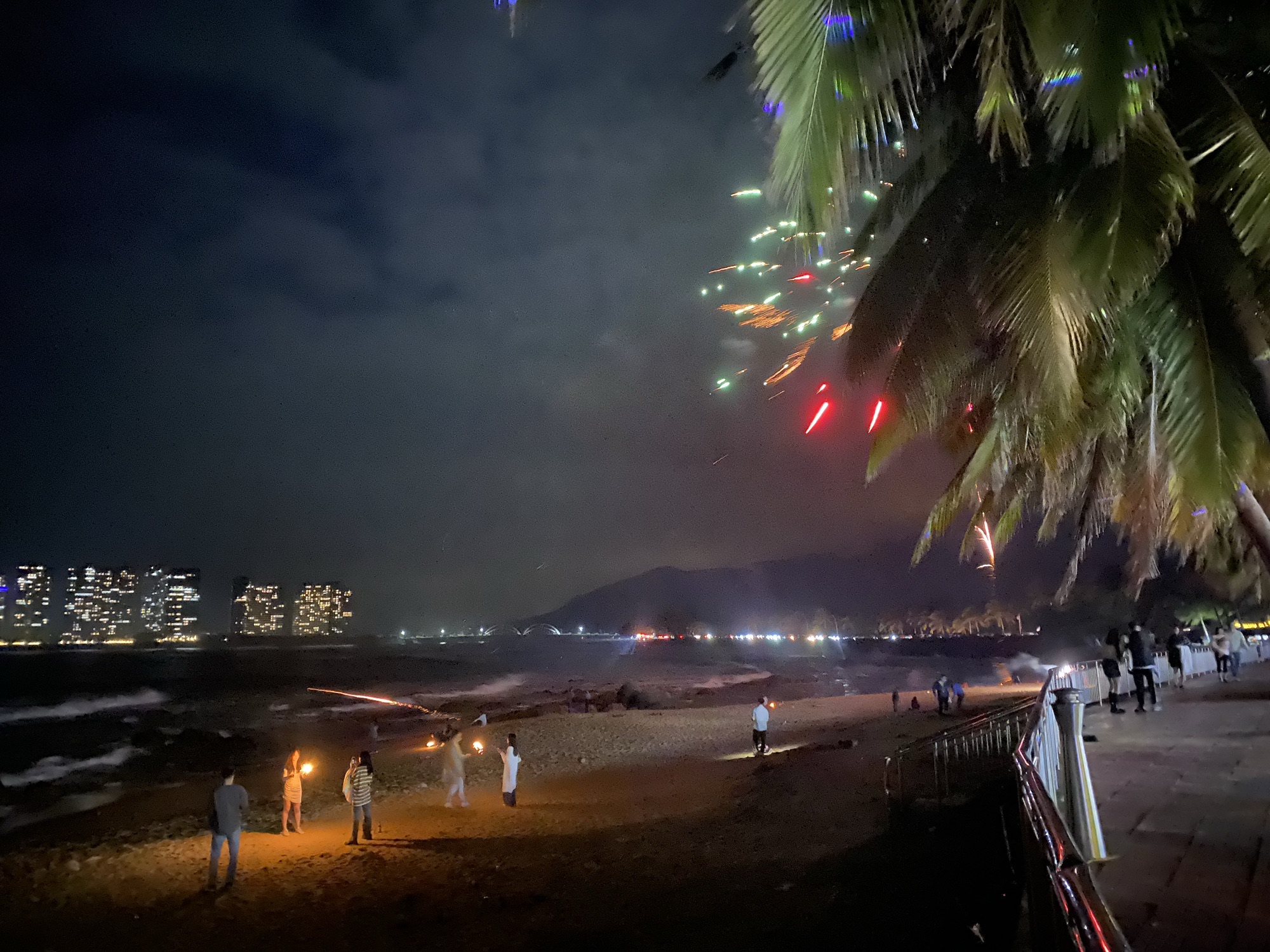 海南日月湾