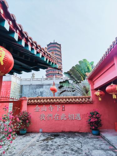 海口彩虹酒店(海口农垦中学店)攻略：海口必去景点与旅行贴士（202606180221）