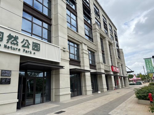 2026年海口旅游必读：洛邑居智能电影公寓(龙湖光年店)周边玩法推荐