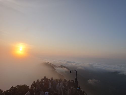 尖峰岭顶峰观景台