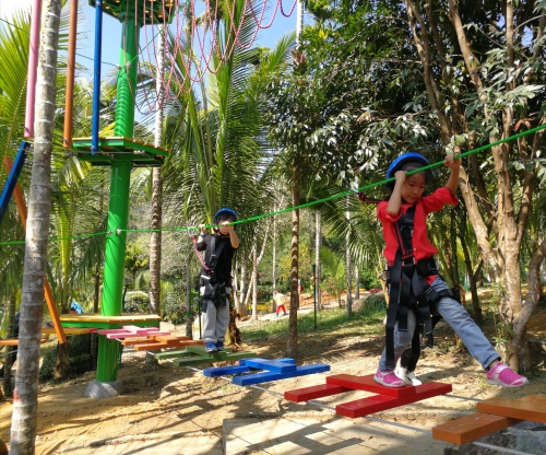 呀诺达雨林文化旅游区-啪噜迪拓训基地