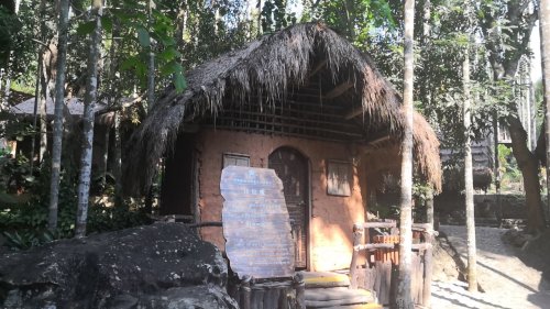 海南槟榔谷黎苗文化旅游区-隆闺
