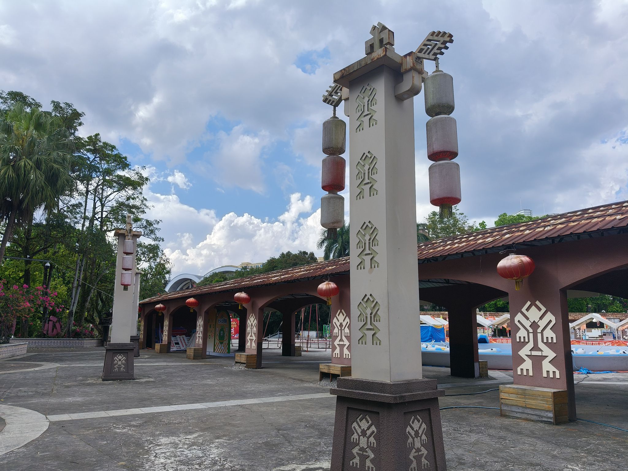 瀑布广场