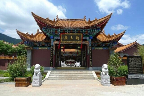 三亚之旅不可错过：三亚蓝峰宾馆(商品街港华广场店)深度体验指南