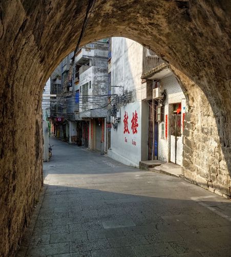 三亚海依恋快捷宾馆攻略：三亚必去景点与旅行贴士（2026）