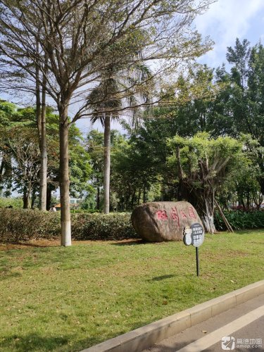 三亚宝声华艺海景公寓(海韵路分店)攻略：三亚必去景点与旅行贴士（2026）