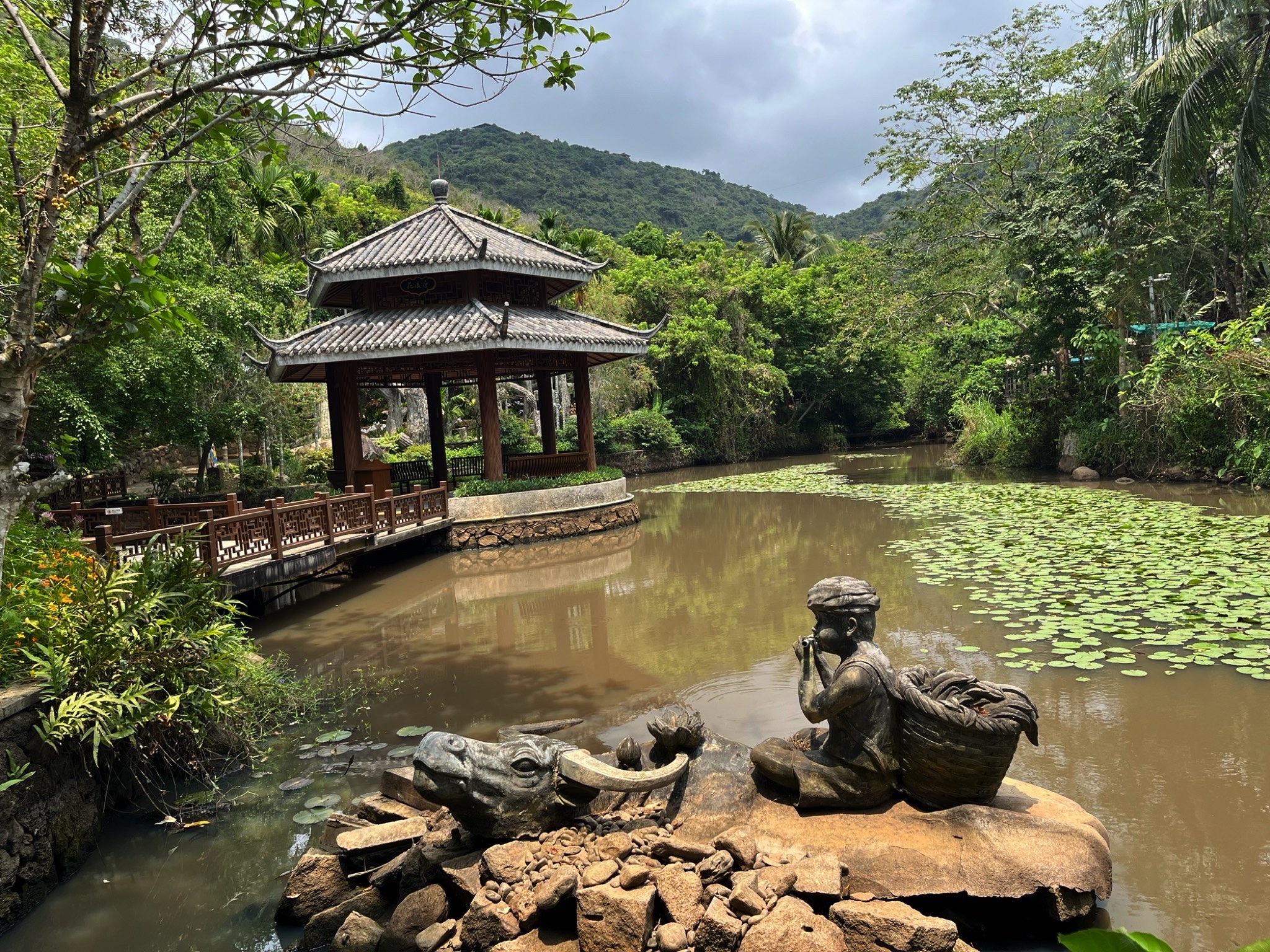 2026三亚旅游攻略：三亚湾蔚蓝海景公寓周边游推荐，这些地方也值得一去